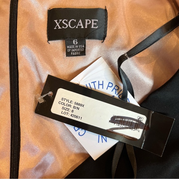 Xscape Evenings V-Neck Long Sleeve Gown - Picture 9 of 10